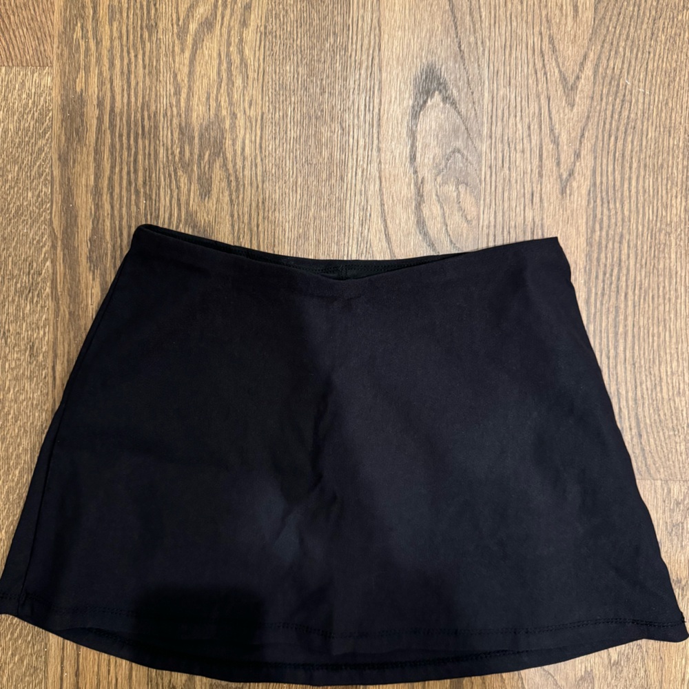 Garage skirt